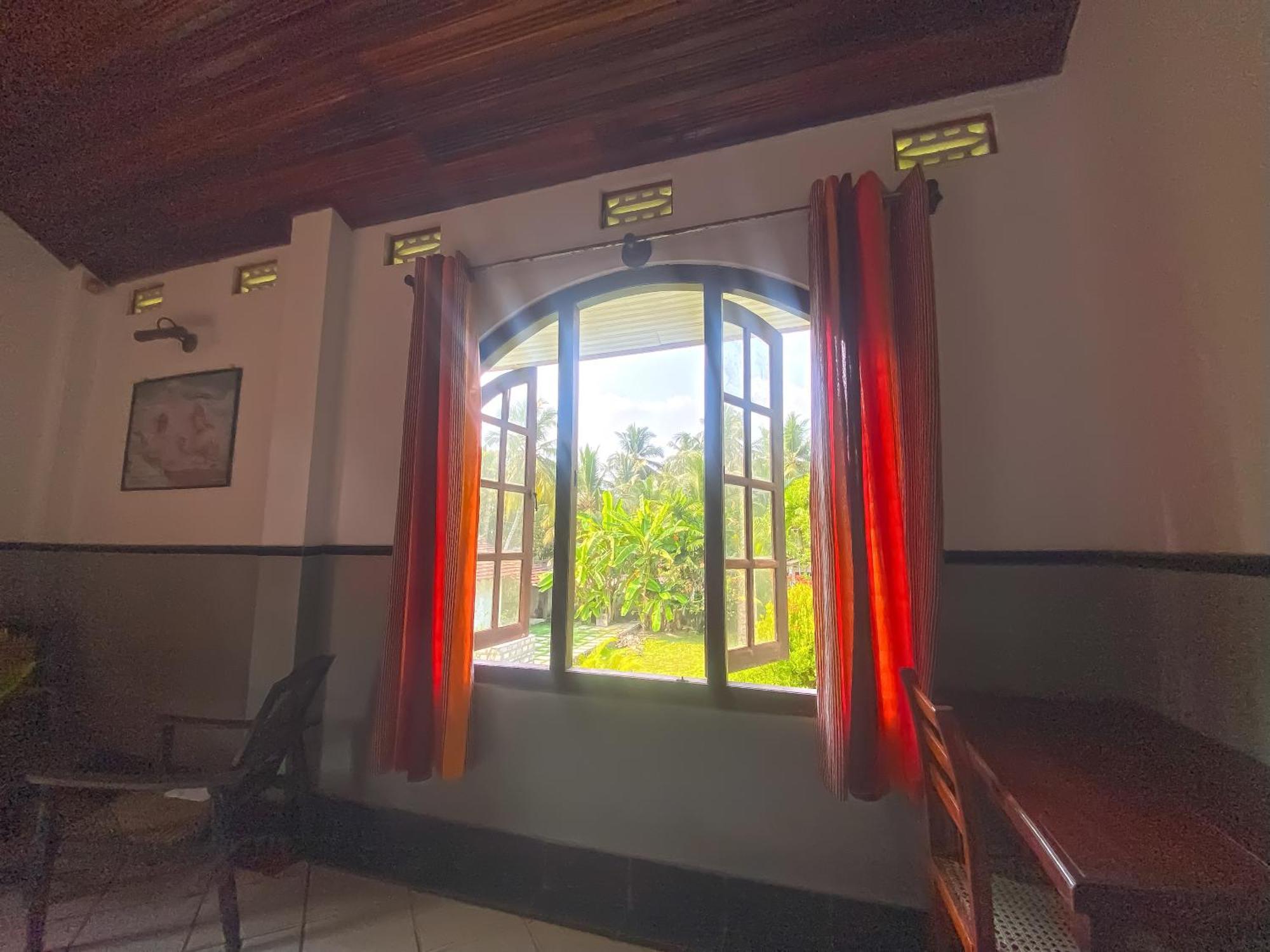 Sunny'S Garden Hotel Ambalangoda  Exterior photo